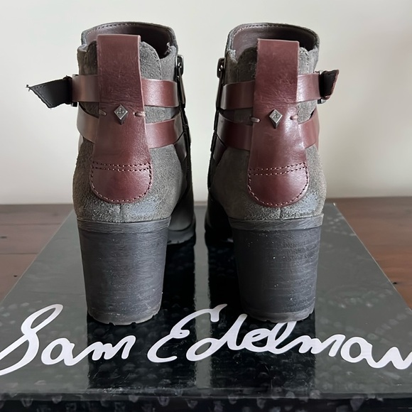 Sam Edleman Hannah Gray Suede Leather Belted Ankle Booties Boots Size 7.5 - Picture 2 of 6